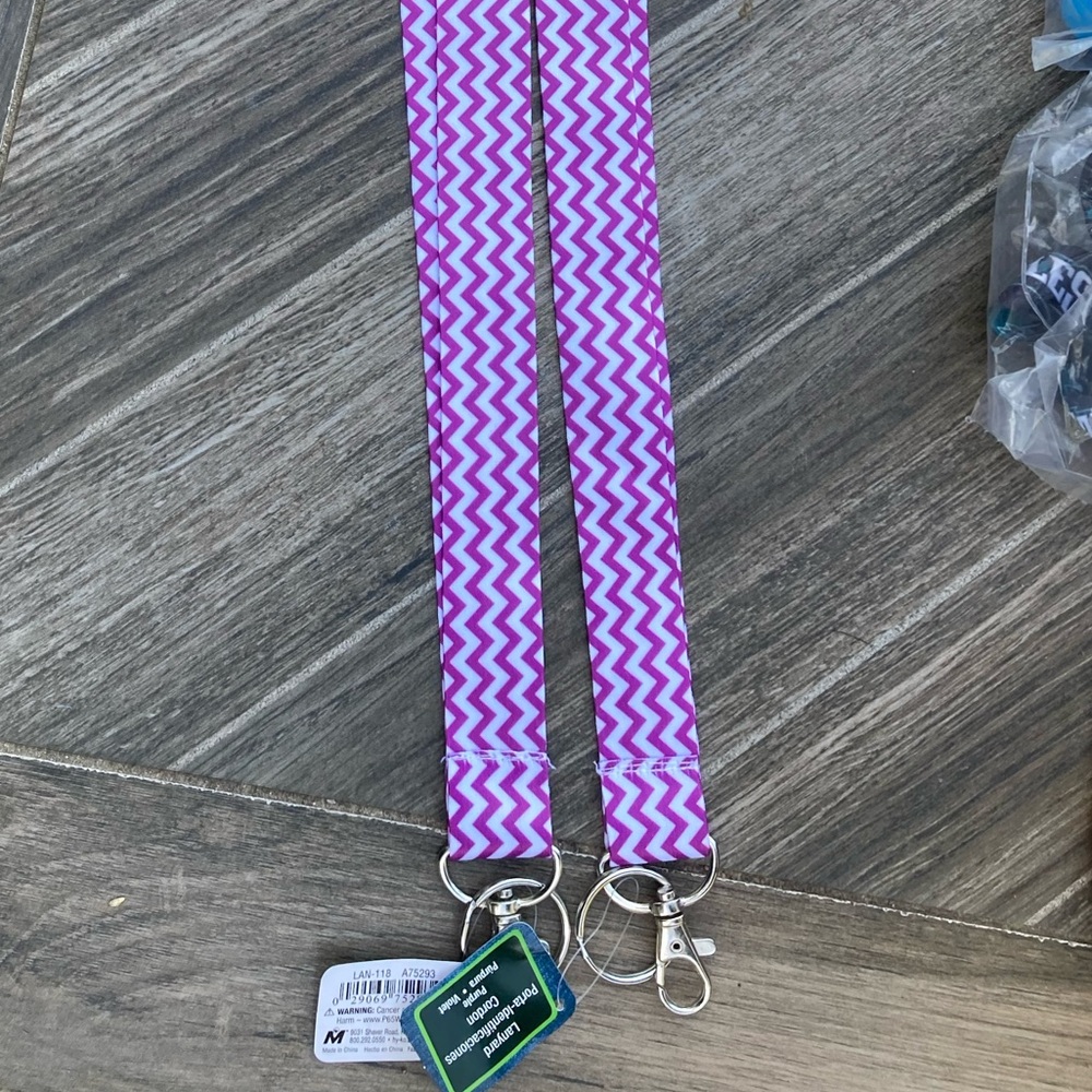 Set of 2 chevron print lanyards NWT